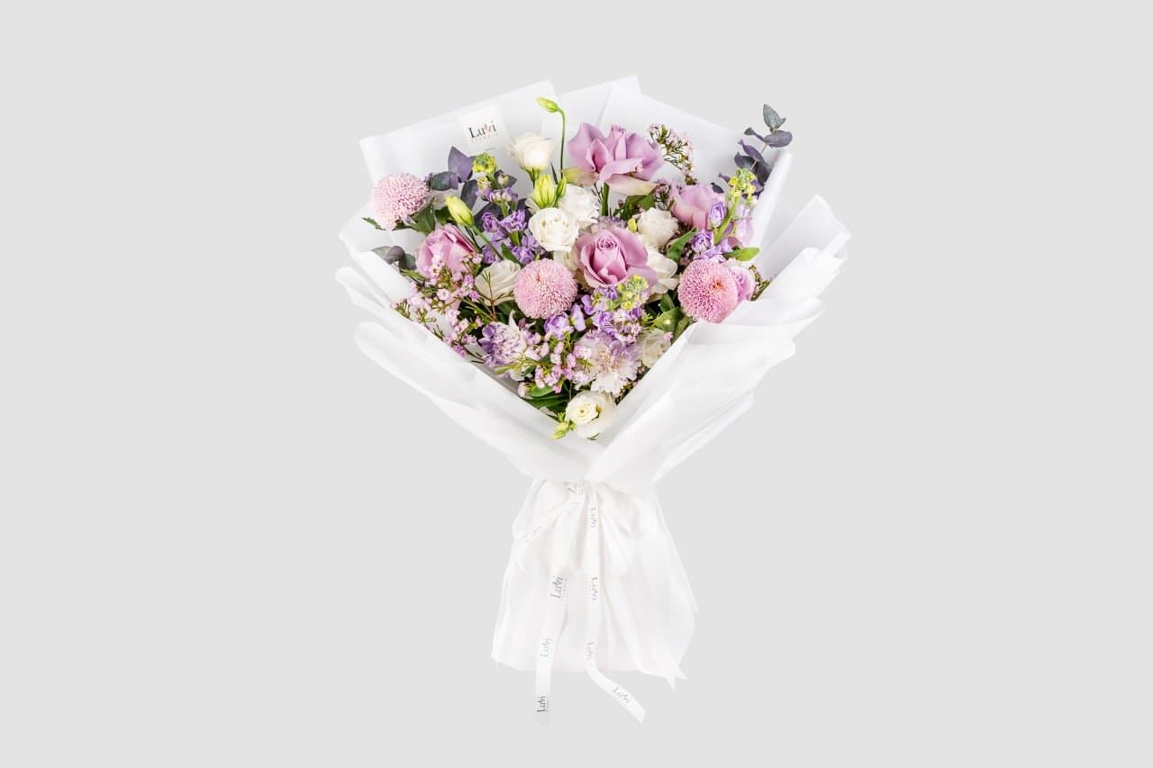 Medium Glamour Garden bouquet with a mix of purple and white flowers	