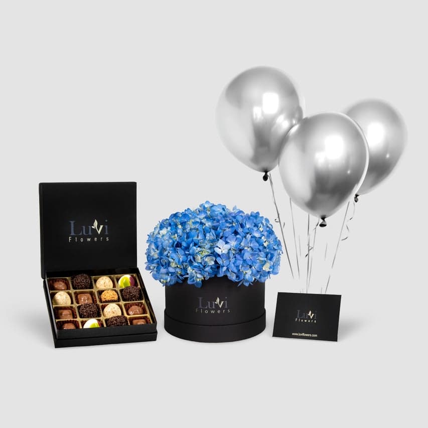 Sweet Hydrangea & Chocolate Bundle with blue hydrangeas and small Chocolala chocolate.