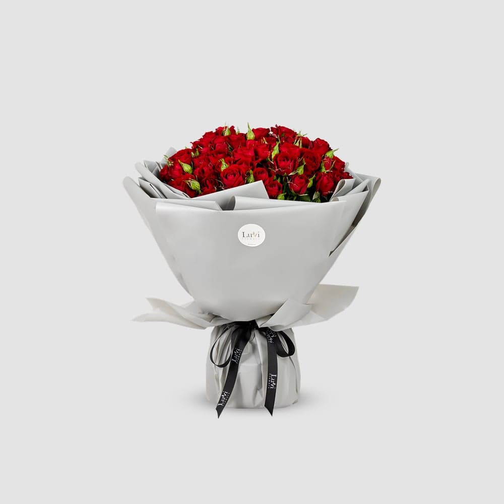  بوكيه "كن لي" صغير مع الورود الحمراء الصغيرة. thumbnail