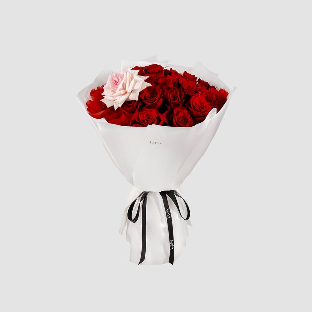 Small Lover’s Rose bouquet with O'Hara roses.