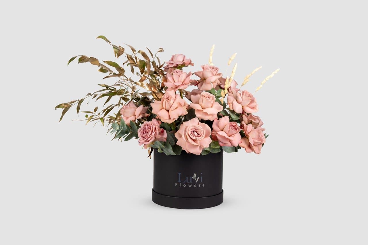 Medium Cherished Box arrangement with Cappuccino Roses and dried flowers	