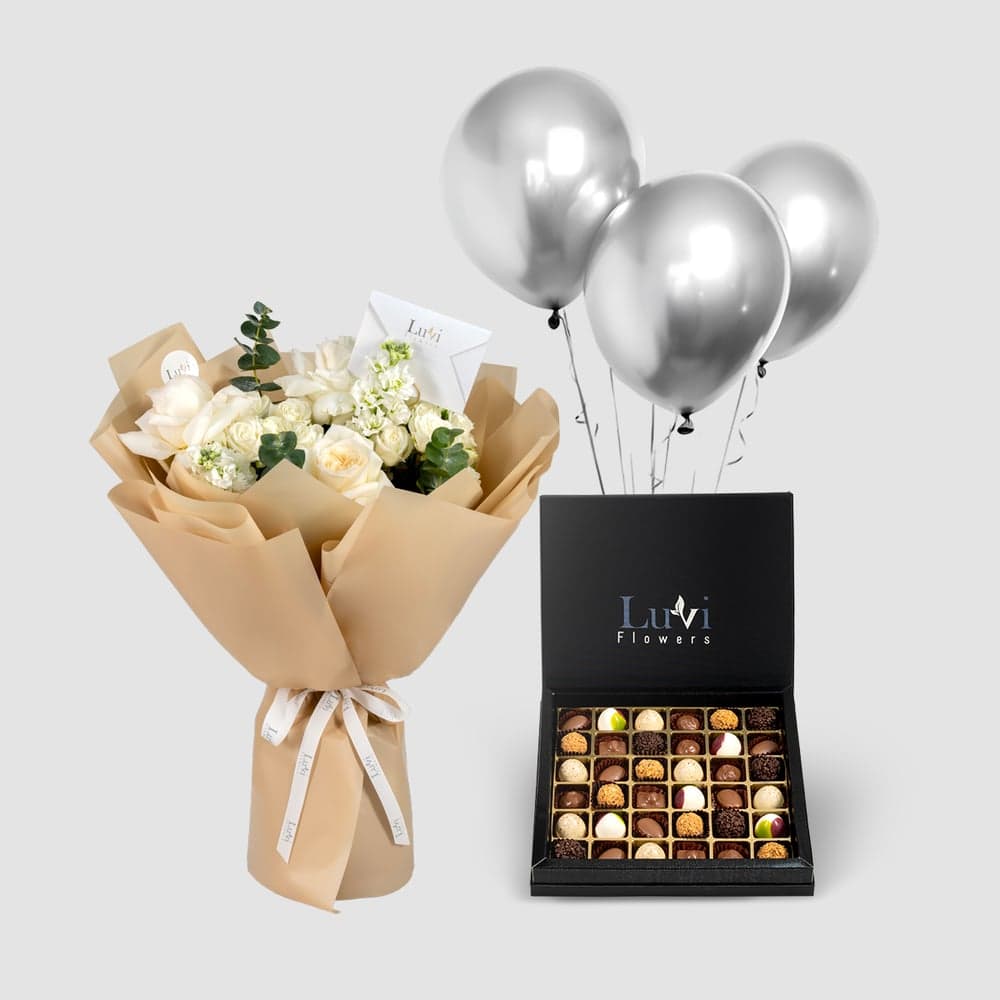 باقة بتلات بيضاء مع شوكولاتة شوكولا كبيرة (36 قطعة).